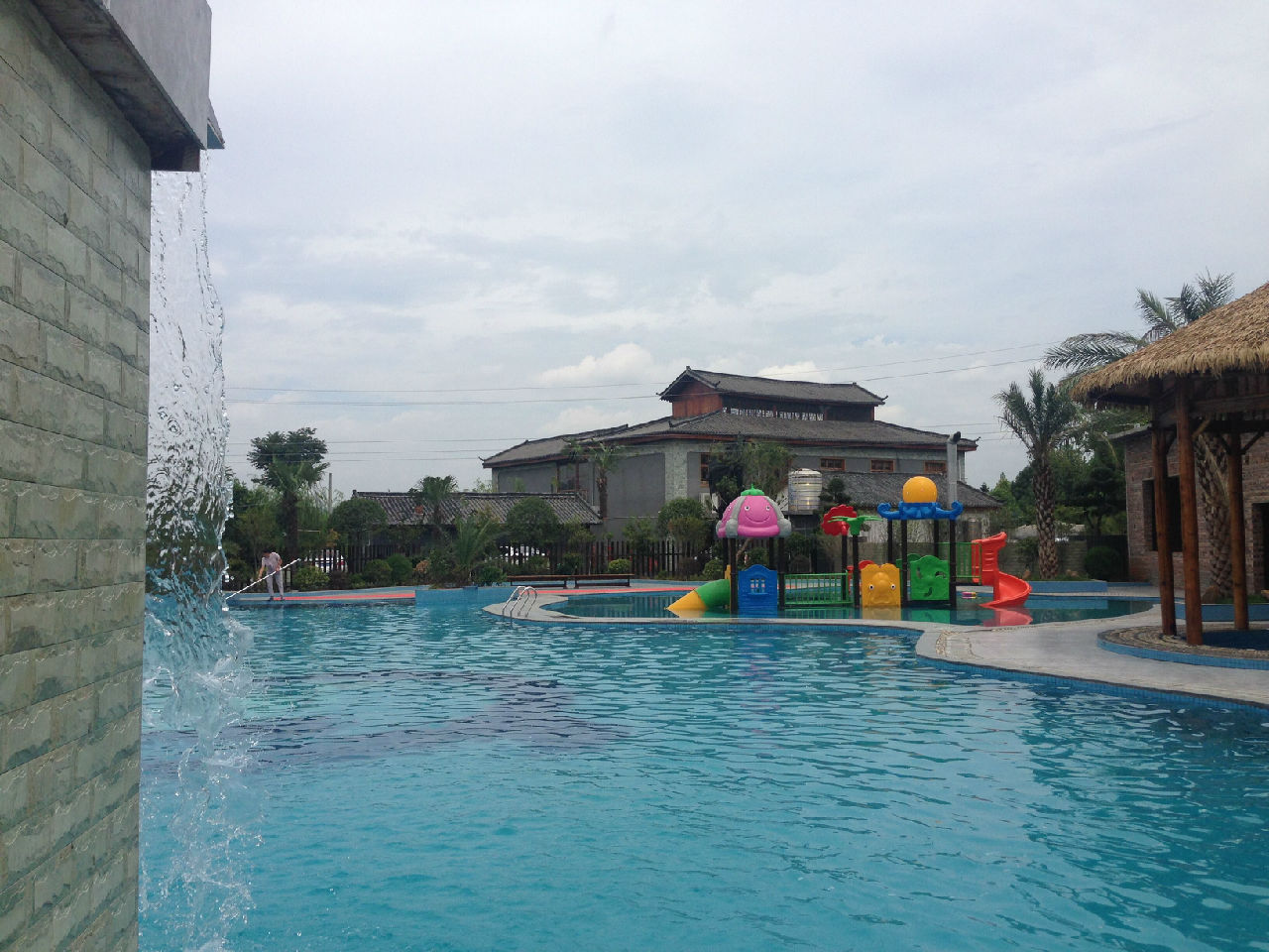 江西萍鄉上粟游泳池
