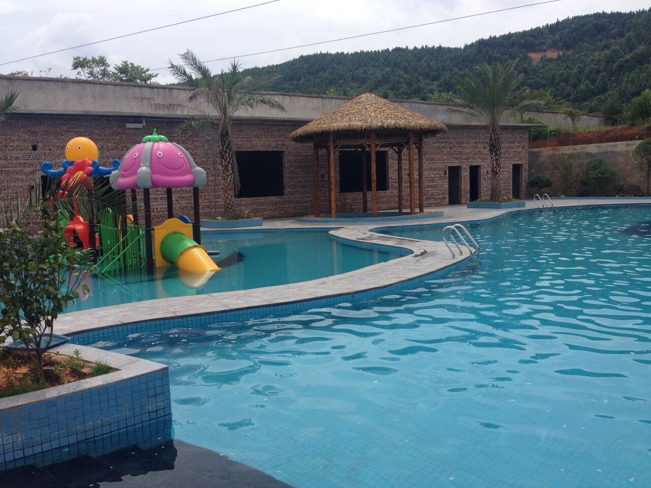 江西萍鄉上粟游泳池